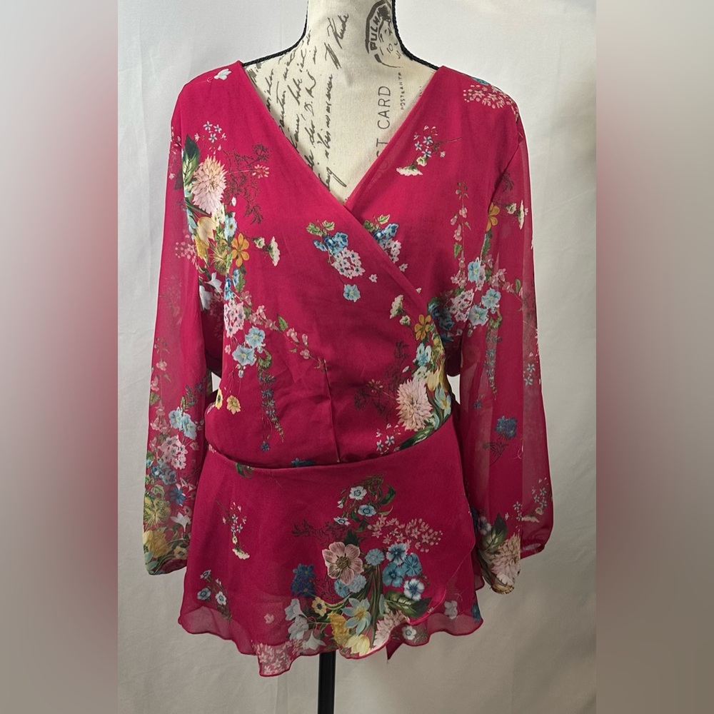 💜Sweet Pea Pink Floral Tunic Top - Picture 2 of 11